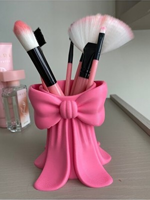 Nomikase Pembe Fiyonk Tasarımlı Makyaj Fırçalık ile Düzenli Saklama