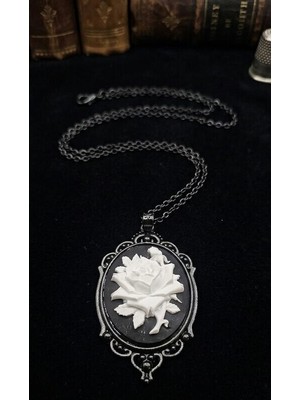 Dükkan Design Rose Relic Kolye