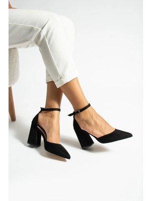 La Limar Golden Heel 8,5 cm Siyah Süet Kalın Topuk Bilekten Bağlamalı Stiletto Topuklu Ayakkabı