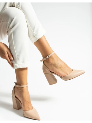 La Limar Golden Heel 8,5 cm Nude Kalın Topuk Bilekten Bağlamalı Stiletto Topuklu Ayakkabı