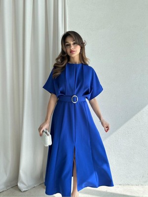 Moda Durağı Kaliteli Midi Elbise Yırtmaç Detaylı Kemerli Sax