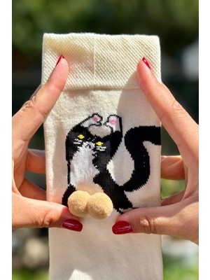Lou Socks Unisex Bej Sırtı Dönük Kedi Desenli Ponpon Soket Çorap