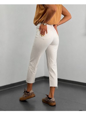 Aida Fashion Kesik Paça Detay Mom Fit Jeans