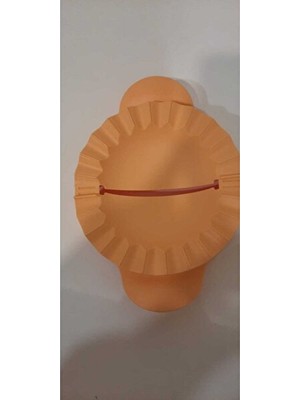 Maison Luré Kırmızı Poğoçacı, Şık ve Renkli Mutfak Dekorasyonuna Uyumlu