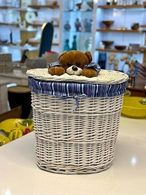 Vaelmont Beyaz Peluş Detaylı Oval Hasır Çamaşır ve Oyuncak Sepeti