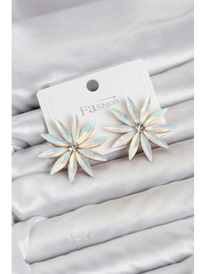 Ronanna Buğz Beyaz Renk Kristal Taşlı Lotus Model Kadın Küpe