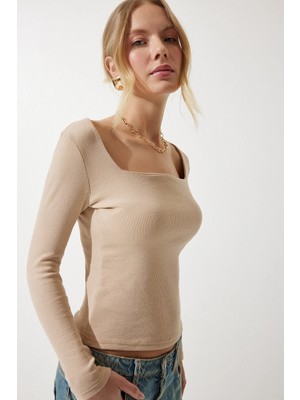 TeknoKapsül Happiness Istanbul Kadın Krem Kare Yaka Fitilli Örme Bluz GT00052