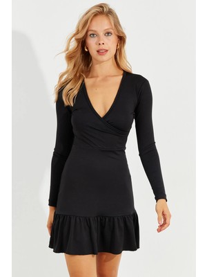 TeknoKapsül Cool & Sexy Kadın Siyah Eteği Volanlı Kruvaze Mini Elbise EY2566