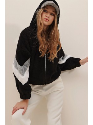 TeknoKapsül Trend Alaçatı Stili Siyah-Gri Kapüşonlu Fermuarlı Kolları Renk Bloklu Oversize Peluş Sweatshirt ALC-547-001