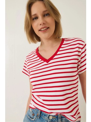 TeknoKapsül Bianco Lucci Kadın V Yaka Çizgili Rahat Kalıp Basic T-Shirt 60283205