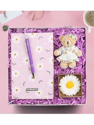 Odea Papatya Defter & Mor Tükenmez Kalem & Ayıcık Anahtarlık & Papatya Mum Hediye Seti