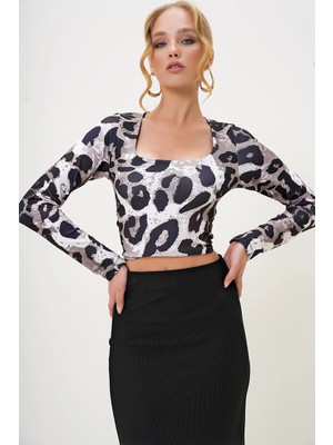 TeknoKapsül Trend Alaçatı Stili Kadın Leopar Kare Yaka Leopar Desenli File Astarlı Likralı Crop Bluz ALC-X13197