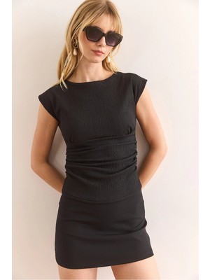 TeknoKapsül Olalook Kadın Siyah Drape Detaylı Crop Bürümcük Bluz BLZ-19002964