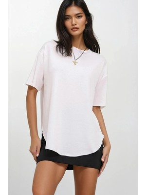TeknoKapsül Trend Alaçatı Stili Kadın Beyaz Bisiklet Yaka Oval Kesim Modal T-Shirt ALC-X11506