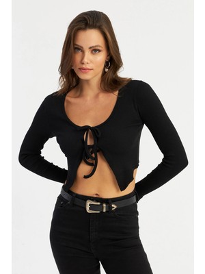 TeknoKapsül Cool & Sexy Kadın Siyah Önü Bağlamalı Kaşkorse Crop Bluz AYD381