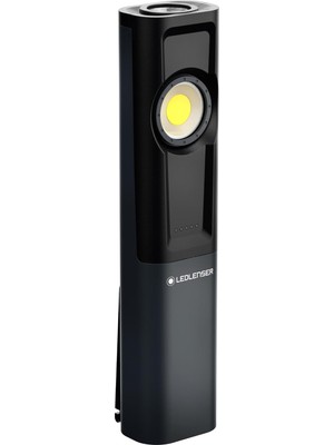 Nacario Ledlenser Çalışma, El Feneri
