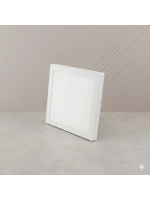 Yurdugül 24W Sıva Üstü Kare LED Panel 3000K Gün Işığı 2160 Lümen 285X285 mm