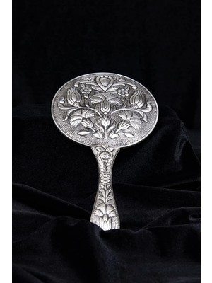 Nacario Turan DESIGN.925 Ayar Gümüş Lotus Çiçeği Tasarım El Aynası
