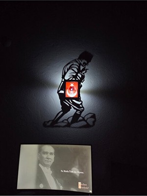 Orvessa Atatürk Temalı Gölge Lambası, Evinize Tarih ve Şıklık Katın Masa ve Gece Lambası