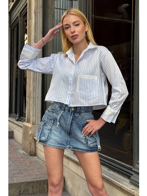 Bacc Beyaz Mavi Manşet ve Cepleri Garnili Çizgili Oversize Crop Dokuma Gömlek
