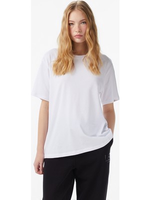 EA7 Emporio Armani Train Core Kadın Beyaz T-Shirt
