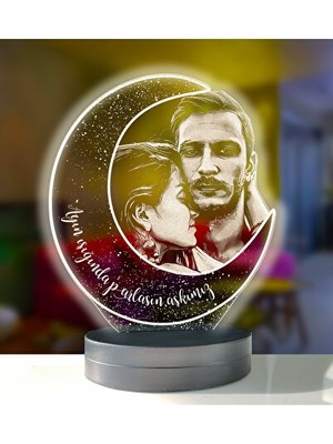 Solvéra Sevgiliye Özel 3D Ay Figürlü LED Gece Lambası, Romantik Atmosfer Yaratır