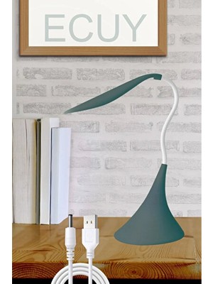 Solvéra Çok Modlu USB ve Pil Çalıştırmalı Çalışma ve Okuma Lambası Masa ve Gece Lambası