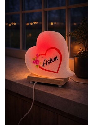 Solvéra Kalp Şekli Doğal Kaya U Lambası - 3-4 Kg, Adaptör Uçlu ve Güzel Dekorasyon