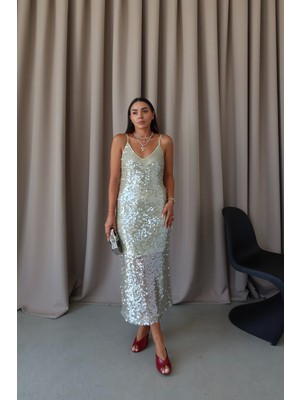 Özge Özgenç V Yaka Payetli Maxi Elbise