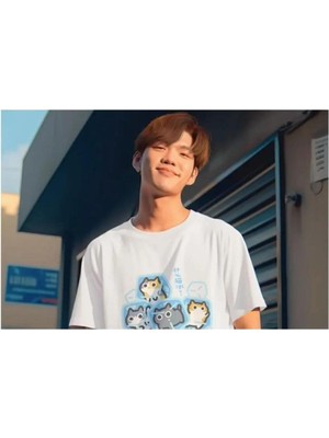 Touz Y2K Cat In Ice Cube Baskılı Beyaz Unisex Oversize T-Shirt