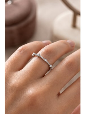 Söğütlü Silver 925 Ayar Gümüş Beyaz Altın Rodyumlu Zirkon Taşlı Fine Yüzük
