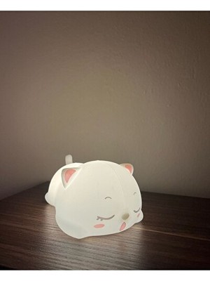 Maison Luré Renk Değiştiren Kedi Silikon LED Gece Lambası - Sevimli ve Kullanışlı Masa ve Gece
