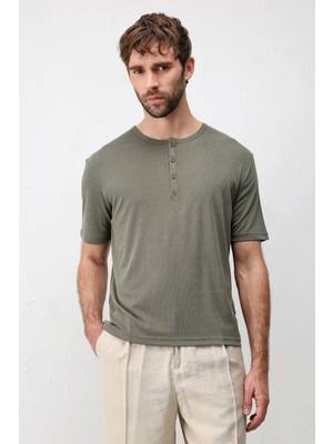 Antioch Haki Düğmeli Yaka Erkek T-Shirt