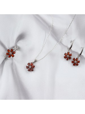 Gezer Kuyumculuk Lotus Çiçeği Gümüş Takı Seti, Kırmızı Takı Seti, Ruby Yüzük - Küpe - Kolye Set