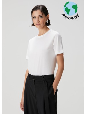 Academia Beyaz T-Shirt
