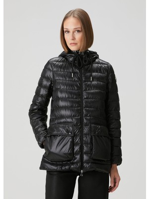 Moncler Jasmin Siyah Kapüşonlu Mont