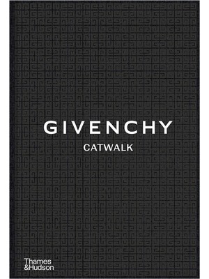 Givenchy Catwalk Kitap