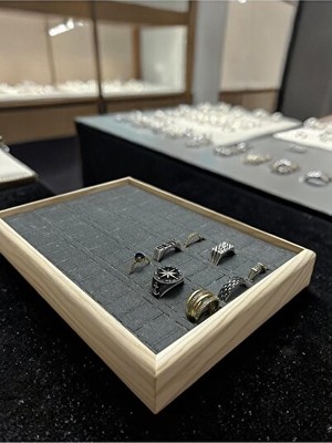 Maison Luré Sağlam Ahşap Takı Standı 70 Yüzük ve Takı Organizatörü Makyaj & Takı Organizeri