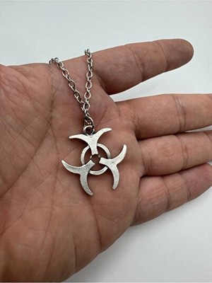 Maison Luré Gotik ve Punk Tarzında Biohazard Işaretli Kolye, Çarpıcı Aksesuar Bijuteri Kolye