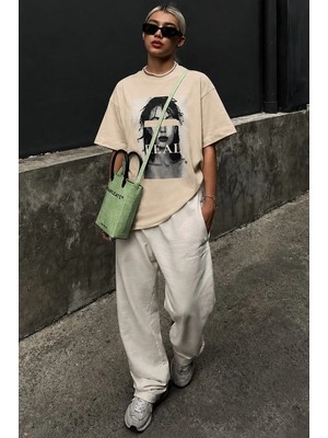 Madmext Bej Oversize Baskılı Kadın Tişört MG1764
