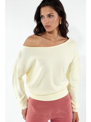 Hiccup Kadınlar Busem Kadın Kısa Bisiklet Yaka Sweatshirt Krem Doğal