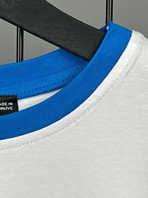 Touz Mavi Biyeli No Bad Vibes Baskılı Beyaz Body Crop Bluz