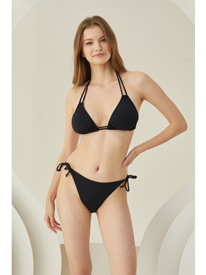 Loya Siyah Boyundan Bağlamalı Üçgen Tek Üst Bikini