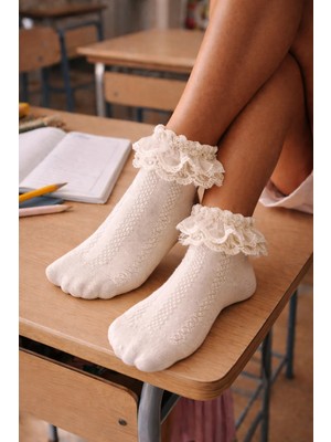 Bony Socks Kız Çocuk Dantel Fırfırlı Step Çorap Ekru