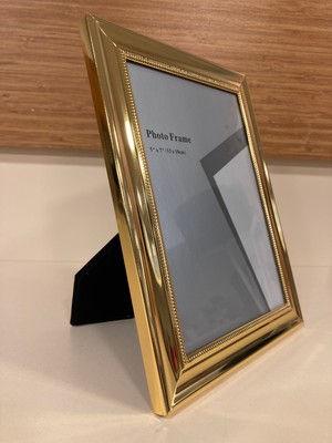 Resim Çerçevesi Yeni Düz Model Pirinç Kenarlı Renk Altın Küçükboy Ebat 13X18 cm