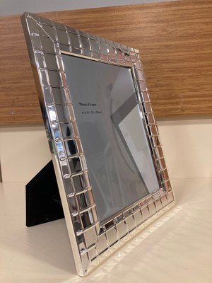 Plus Home Resim Çerçevesi Damalı Model Metal Pirinç Kenarlı Renk Gümüş Ortaboy Ebat 15X20 cm