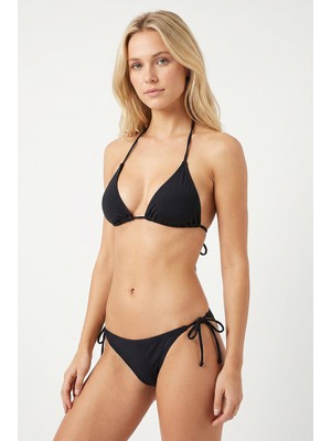 Loya Siyah Bağlamalı Üçgen Tek Üst Bikini