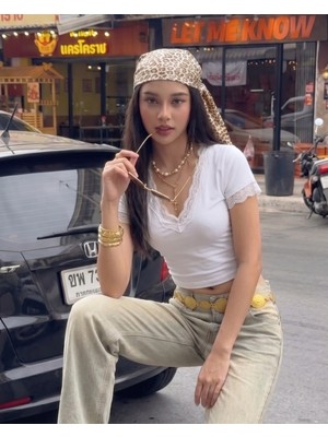 Touz Retro Lace Detail Kısa Kol Crop