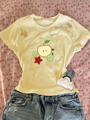 Touz Kemer Boy Retro Elma Crop Bluz