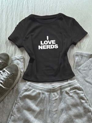 Touz Kemer Boy I Love Nerds Crop Bluz